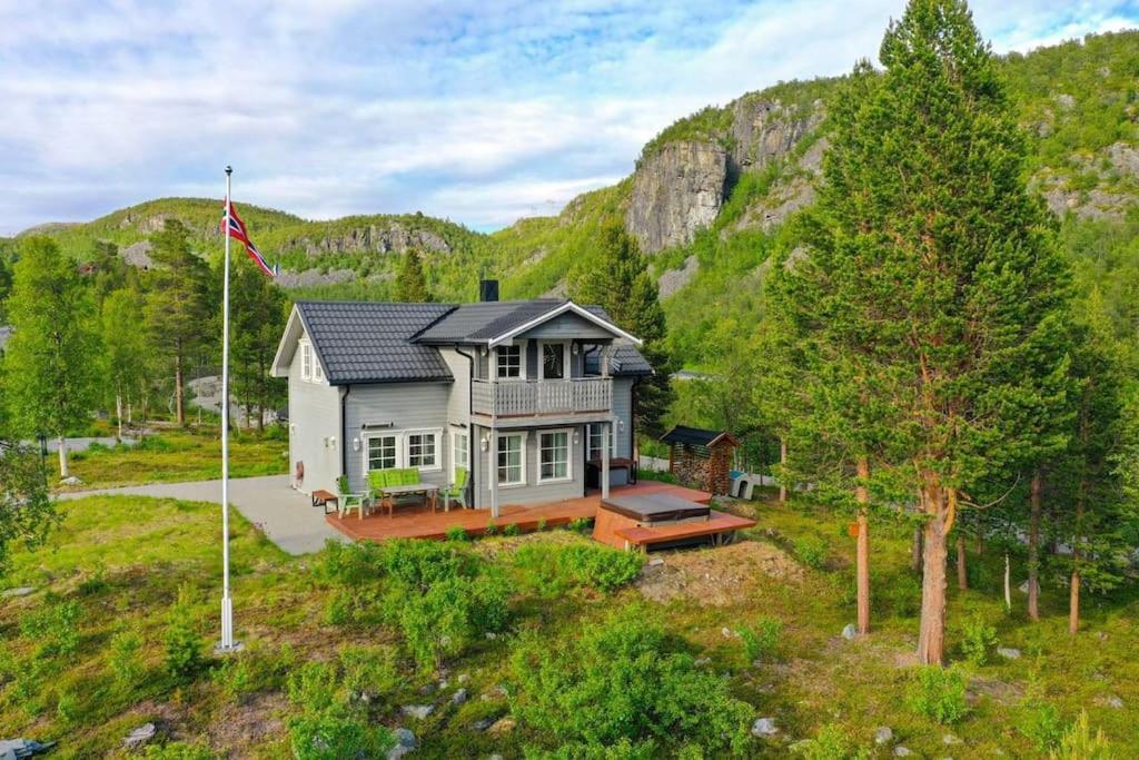 Hytte I Flott Natur Alta Eksteriør billede